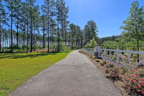 562 Dunswell Drive Summerville SC 29486