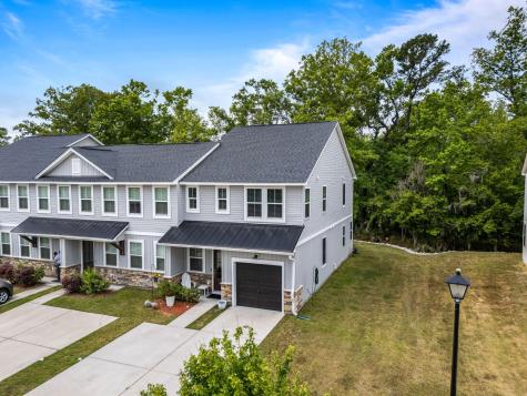 7789 Park Gate Drive North Charleston SC 29418