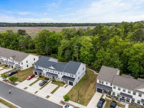 7789 Park Gate Drive North Charleston SC 29418