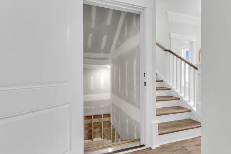 1552 N Avalon Circle Charleston SC 29407