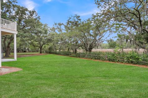 1552 N Avalon Circle Charleston SC 29407