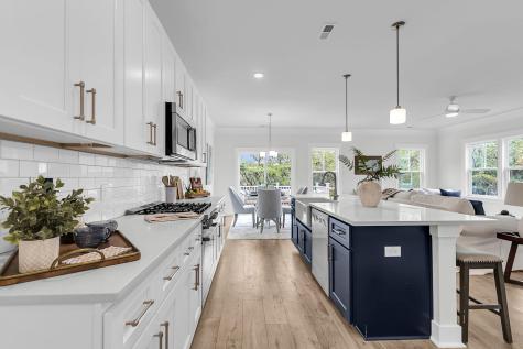 1552 N Avalon Circle Charleston SC 29407