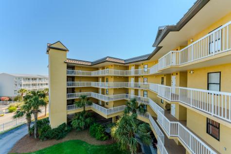 201 W Arctic Avenue Folly Beach SC 29439