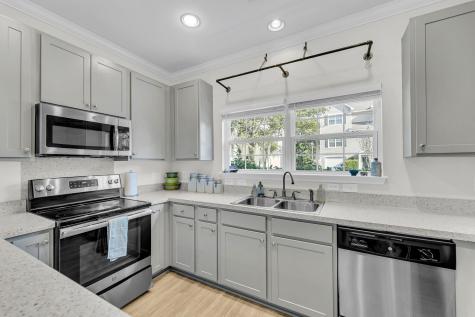 4110 Perrine Street Charleston SC 29414
