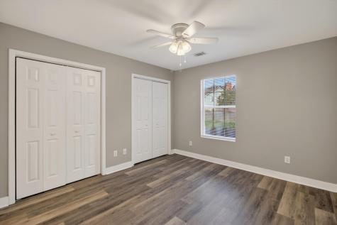 2011 Coldspring Drive North Charleston SC 29406