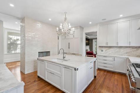 22 Lamboll Street Charleston SC 29401