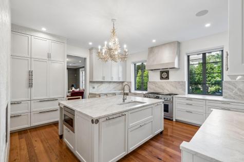 22 Lamboll Street Charleston SC 29401