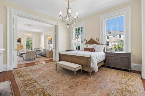 22 Lamboll Street Charleston SC 29401