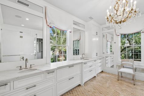 22 Lamboll Street Charleston SC 29401