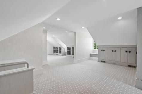 22 Lamboll Street Charleston SC 29401