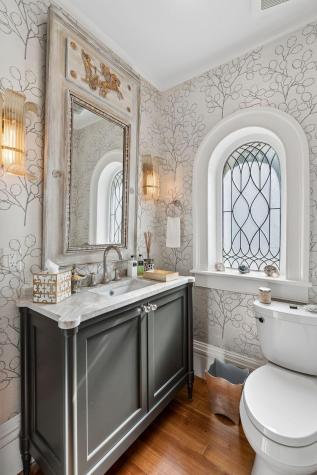 22 Lamboll Street Charleston SC 29401