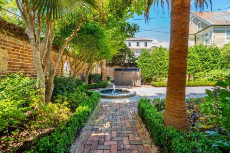 22 Lamboll Street Charleston SC 29401