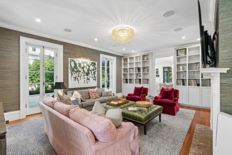 22 Lamboll Street Charleston SC 29401