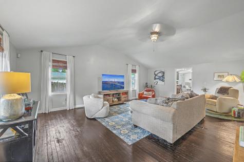 1138 Leesville Street North Charleston SC 29405