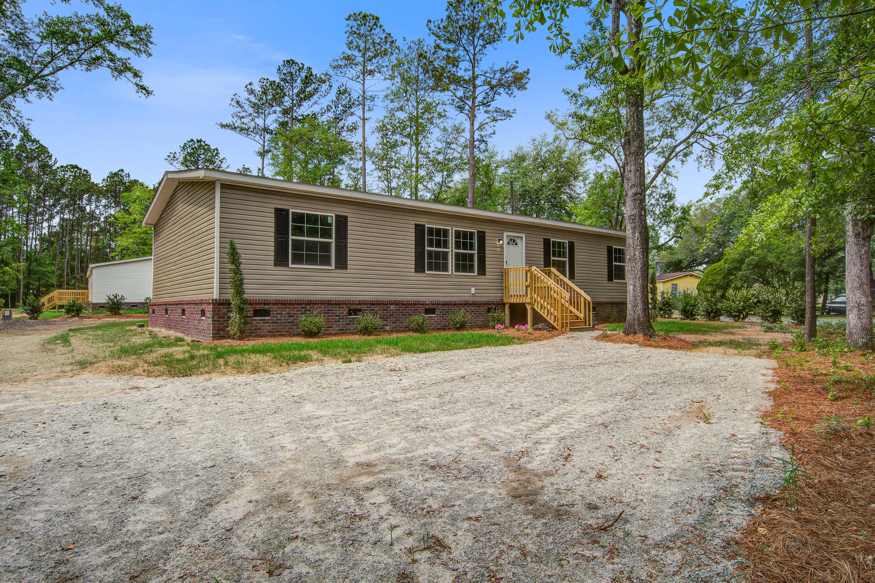 413 Peacock Lane Summerville SC 29486
