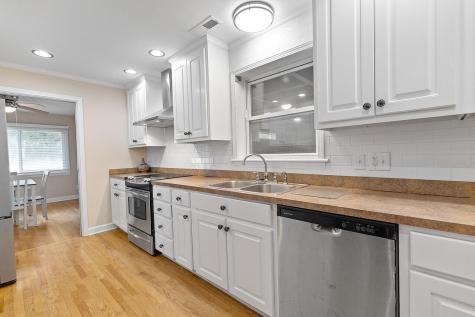 2422 Sc-174 Edisto Island SC 29438