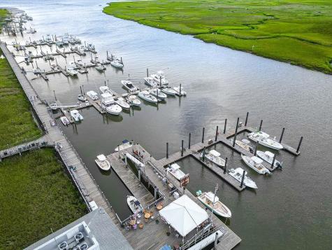 2422 Sc-174 Edisto Island SC 29438