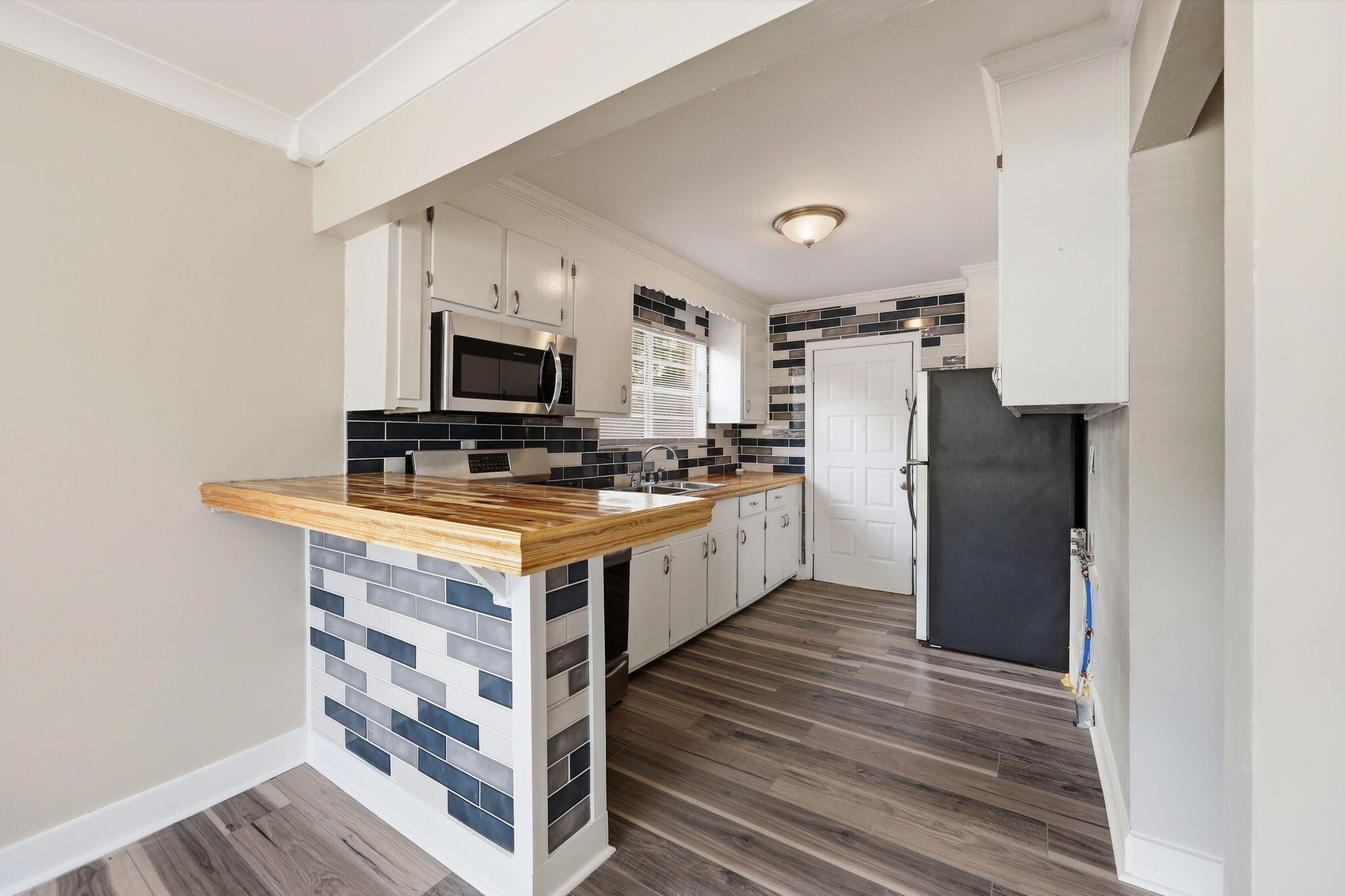2016 Spruce Boulevard North Charleston SC 29406
