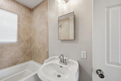 2016 Spruce Boulevard North Charleston SC 29406