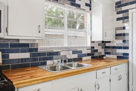 2016 Spruce Boulevard North Charleston SC 29406