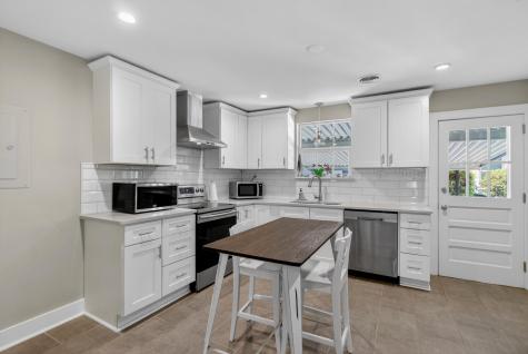 537 Saint Andrews Boulevard Charleston SC 29407