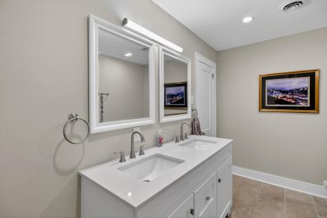 537 Saint Andrews Boulevard Charleston SC 29407