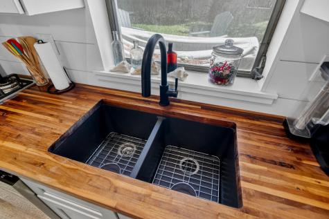 537 Saint Andrews Boulevard Charleston SC 29407