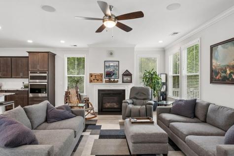 1135 Oak Bluff Avenue Charleston SC 29492