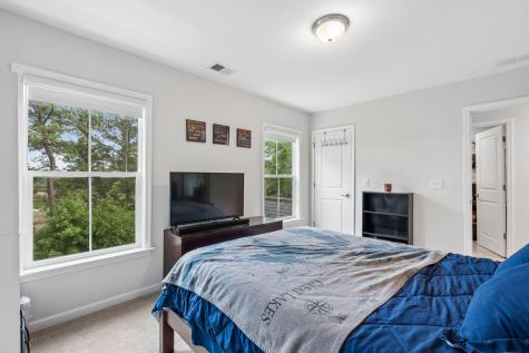 1135 Oak Bluff Avenue Charleston SC 29492