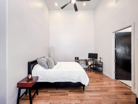 150 Bee Street Charleston SC 29401
