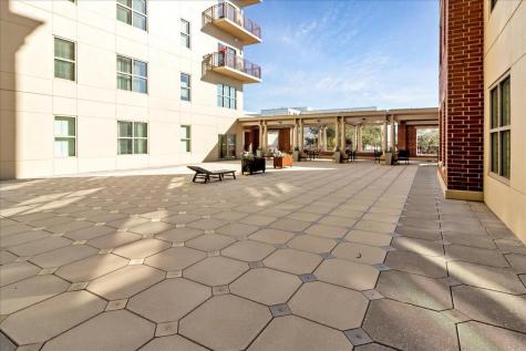 150 Bee Street Charleston SC 29401
