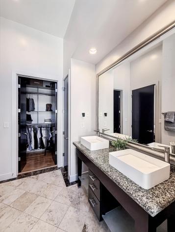 150 Bee Street Charleston SC 29401