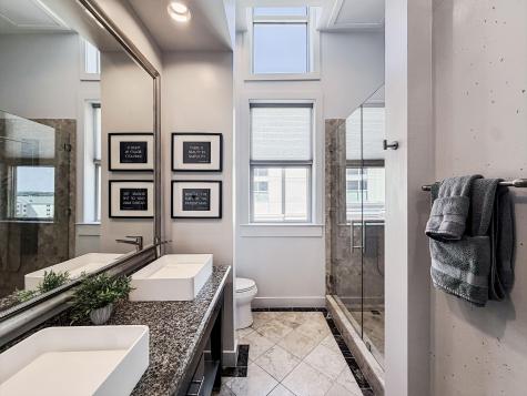 150 Bee Street Charleston SC 29401