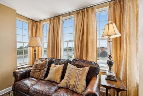55 Ashley Avenue Charleston SC 29401