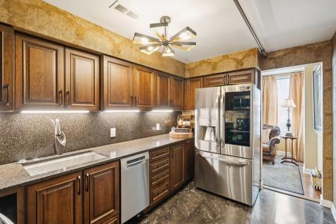 55 Ashley Avenue Charleston SC 29401