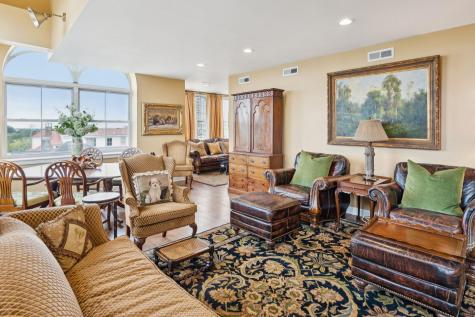 55 Ashley Avenue Charleston SC 29401