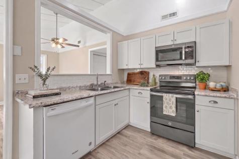 103 Tweed Court Summerville SC 29486