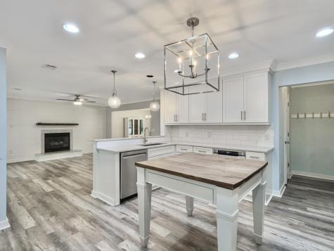 1247 Center Lake Drive Mount Pleasant SC 29464