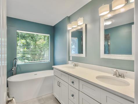 1247 Center Lake Drive Mount Pleasant SC 29464