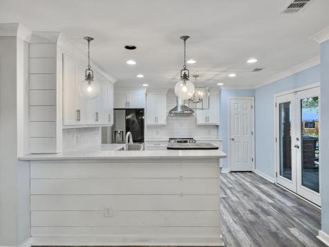 1247 Center Lake Drive Mount Pleasant SC 29464