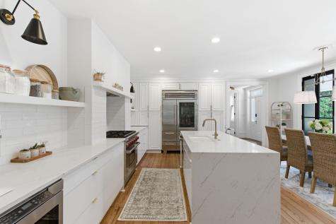 89 Ashley Avenue Charleston SC 29401