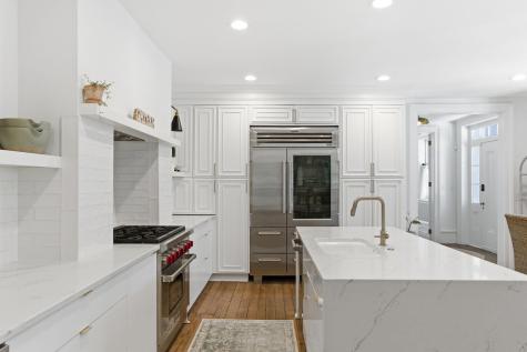 89 Ashley Avenue Charleston SC 29401