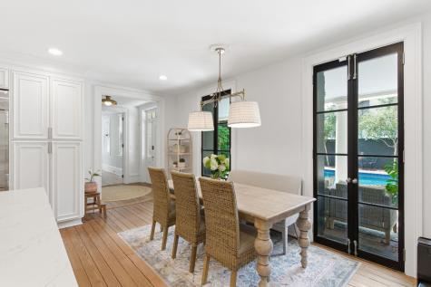 89 Ashley Avenue Charleston SC 29401