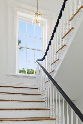 89 Ashley Avenue Charleston SC 29401