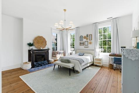 89 Ashley Avenue Charleston SC 29401