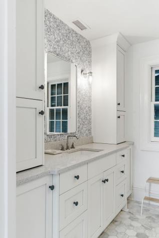 89 Ashley Avenue Charleston SC 29401