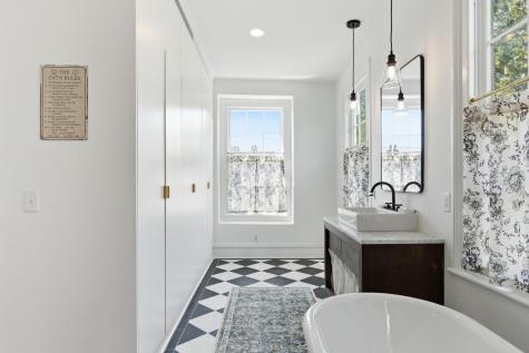 89 Ashley Avenue Charleston SC 29401