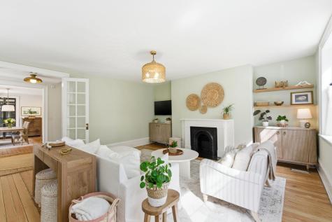 89 Ashley Avenue Charleston SC 29401