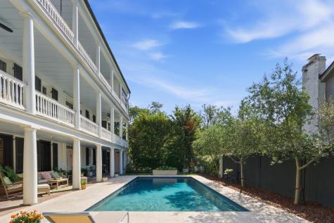 89 Ashley Avenue Charleston SC 29401