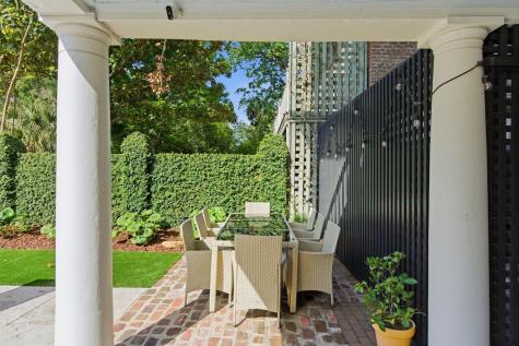 89 Ashley Avenue Charleston SC 29401